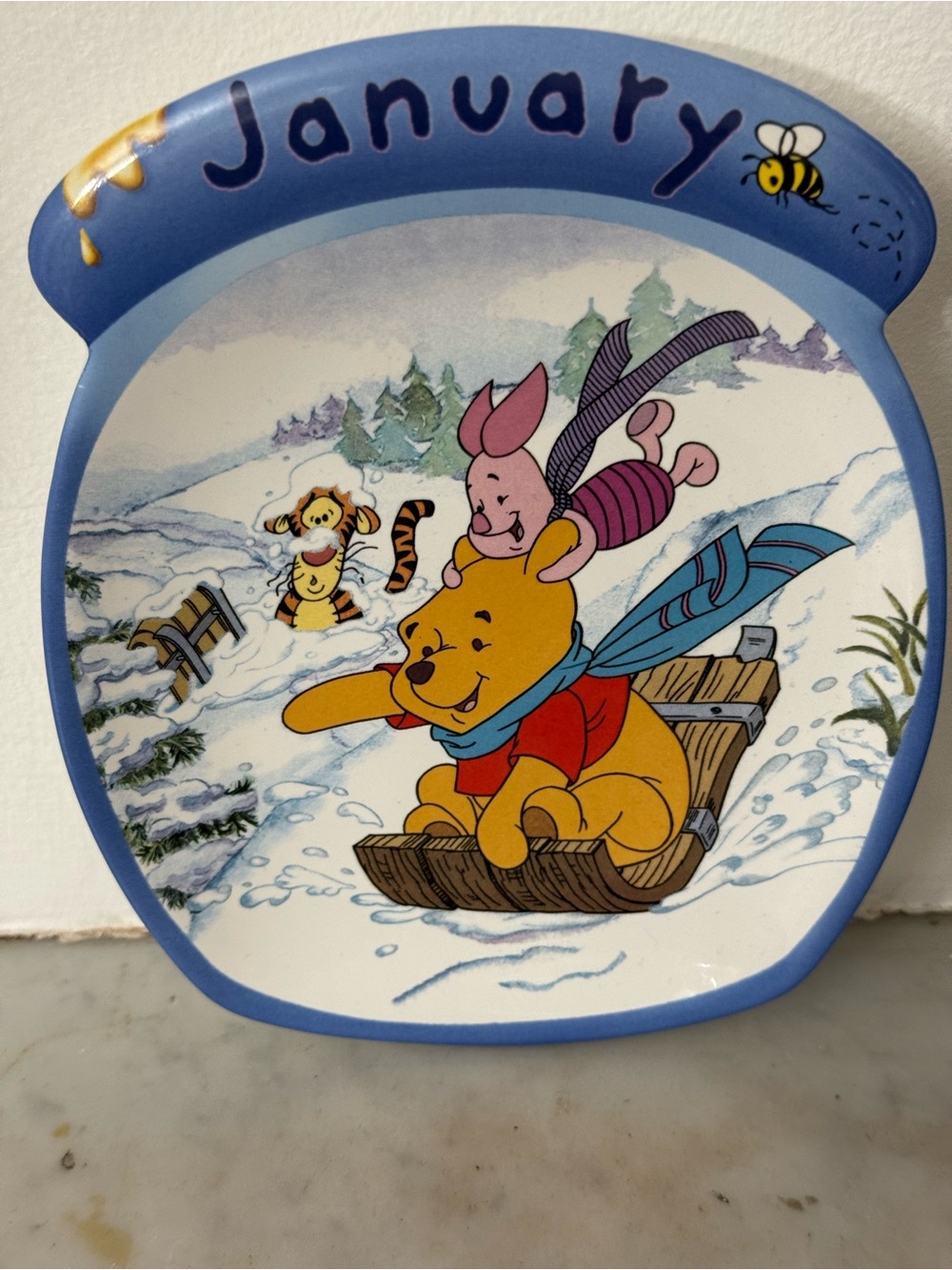 Disney's Winnie The Pooh The Whole Year Through Calendar Plate January